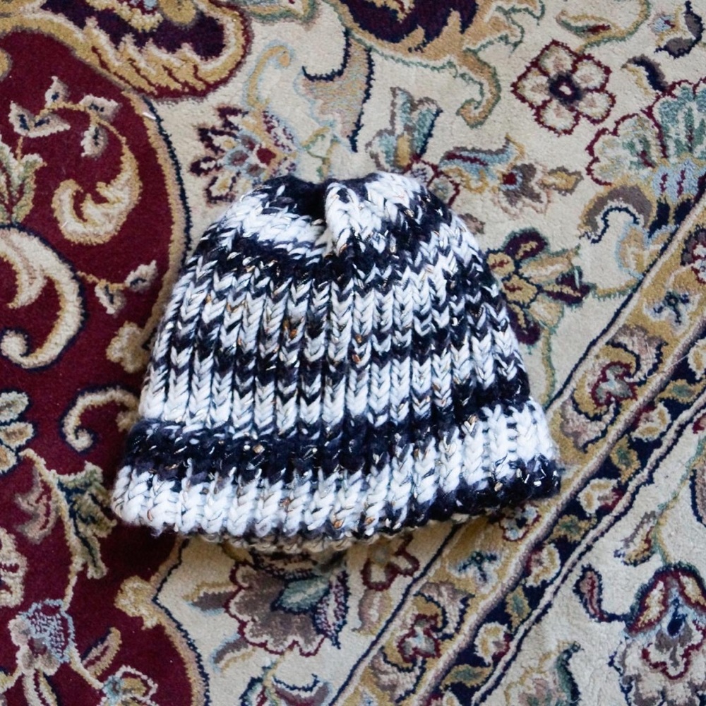 Black and White Hand Knit Beanie - PLEASE COMMENT BEFORE BUYING